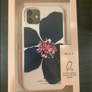 ✨ Kate Spade iPhone 11 case ✨